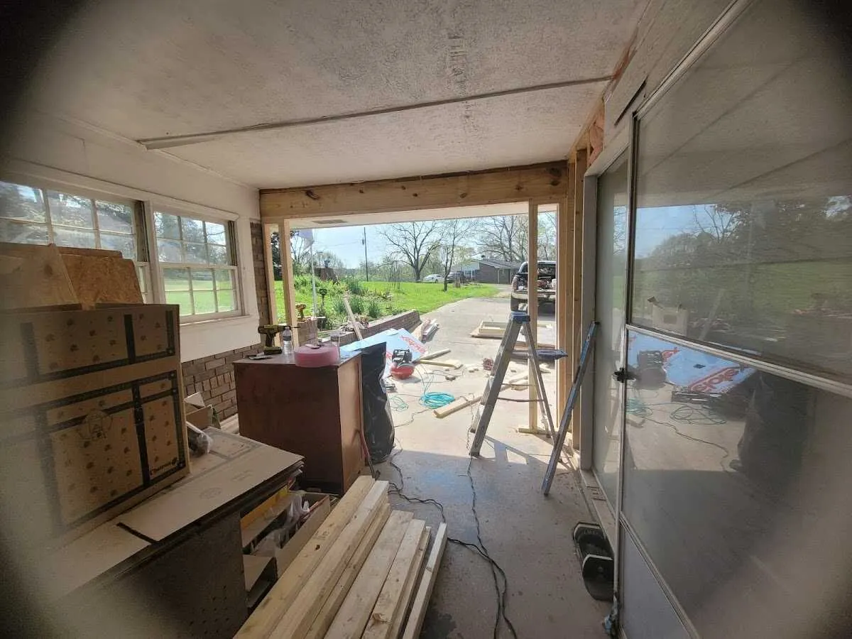 Air movers and dehumidifier for Drying & Dehumidification in Pleasant Hills